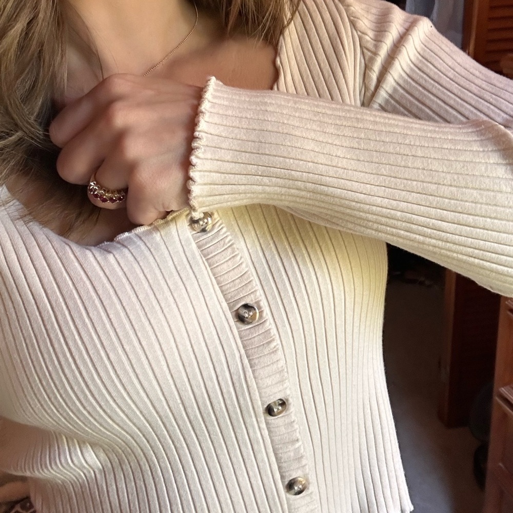 White Ribbed Button-Up Top Sweater - Picture 4 of 6